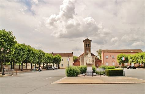 le momento montchanin|Etablissement LE MOMENTO à MONTCHANIN (71210) sur。